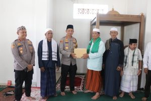 Kegiatan Jum’at Keliling Kapolres Metro Tangerang Kota di wilayah hukum Polsek Benda